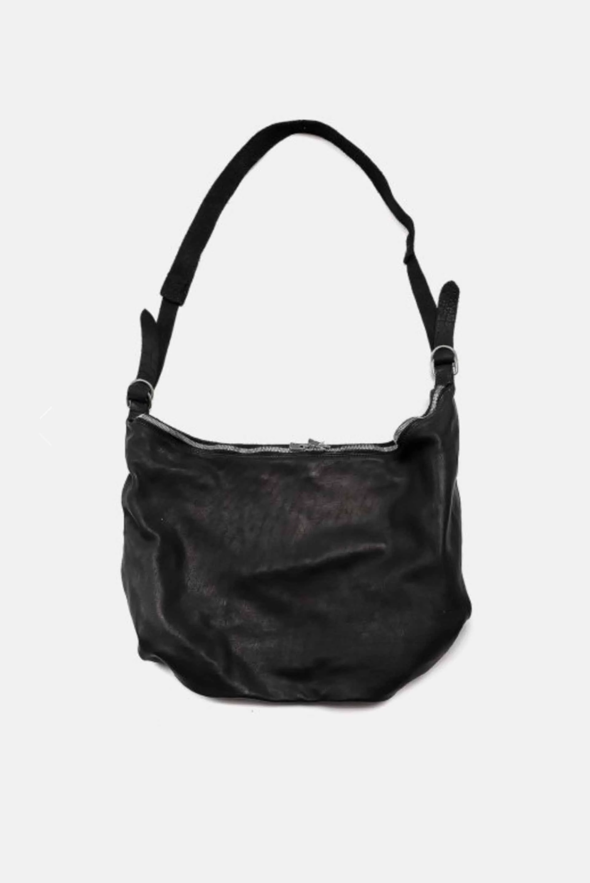 Q15 Medium Crossbody Bag Black